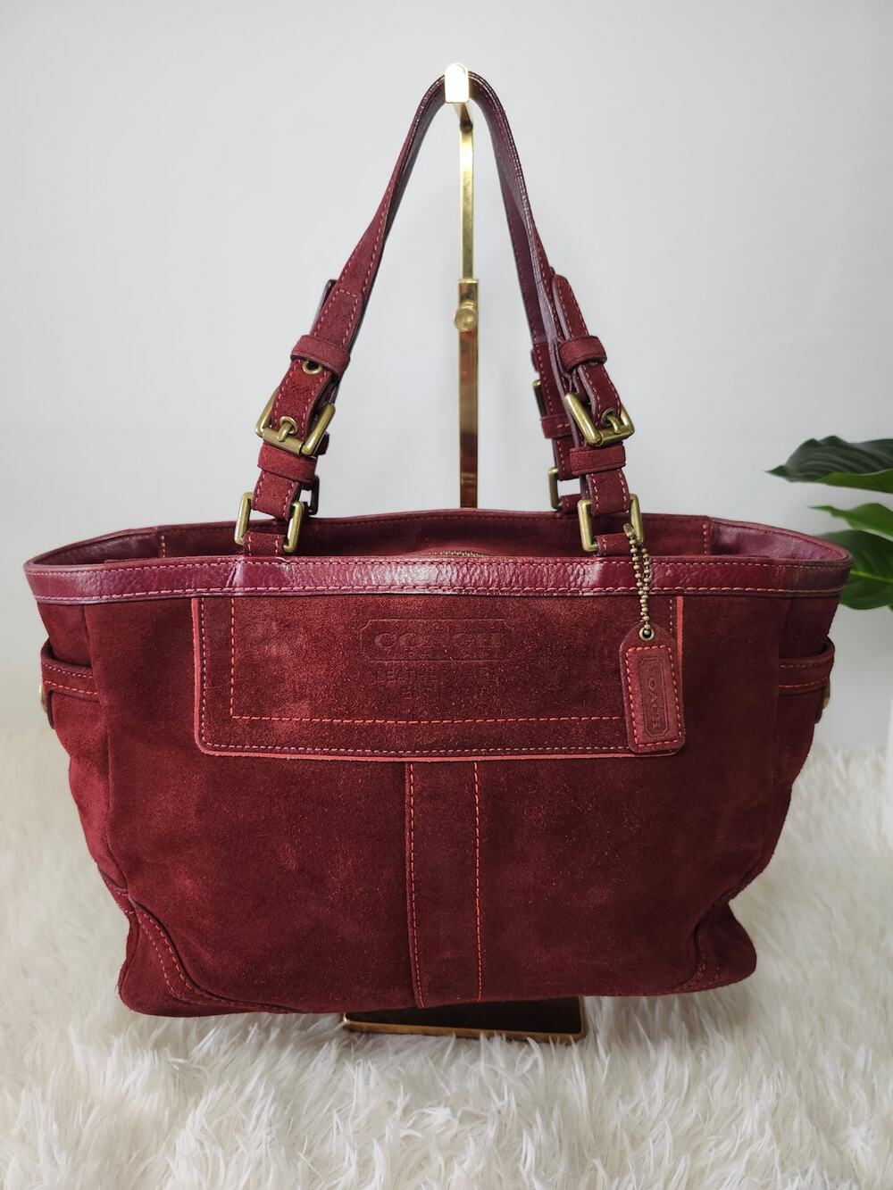 Coach Y2K Hamptons Gallery Medium Pocket Tote Burgundy Suede
